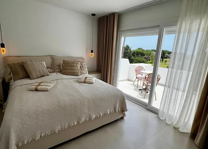 Aloha Golf View Retreat Appartement Marbella